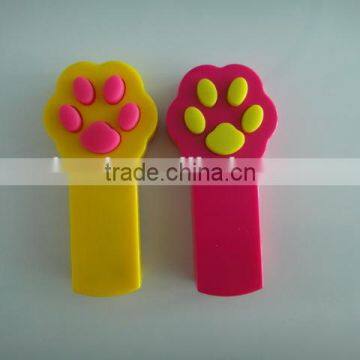 International standard 1mW /5mW power paw shape laser cat toy with blister card