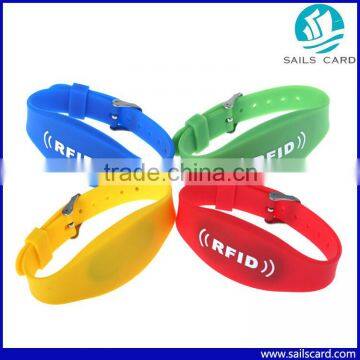 Custom Logo Debossed or Embossed rfid wristband for access control