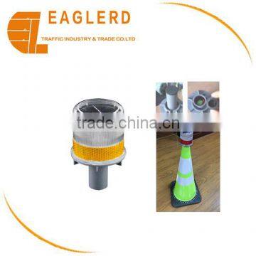 Solar Led Flashing Traffic Cone Light with Aluminum handle