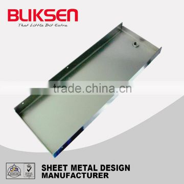 Customized angle metal connector plate for construction part