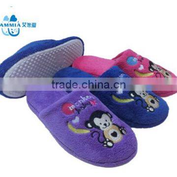 OEM LadY Winter Home Indoor Slippers Customized Terry Slippers Winter High Quality Warm TPR Slippers With Cheap Price photo-4