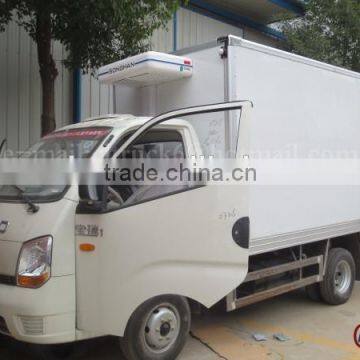 82 hp FORLAND Baorui 4*2 Mini Refrigerator Truck 2 ton