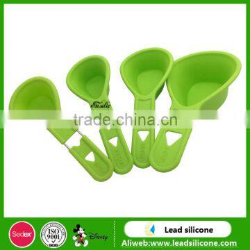 2017 wholesale Colorful Silicone Measuring Spoon