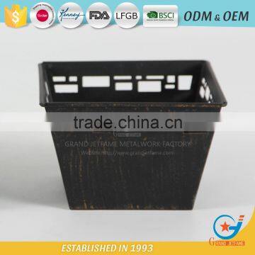 Galvanized and Iron Garen Good Plants for Pots Galvanized Flower Planters