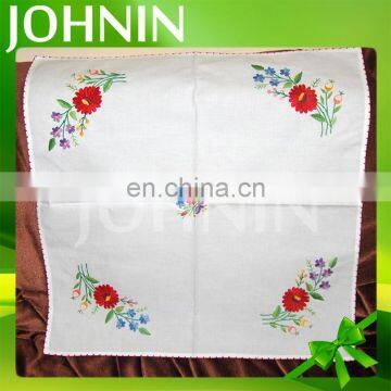 hot selling wholesale customized elegant embroidery table cloth