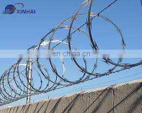 Hot Dipped Galvanized Razor Barbed Wire Low Price Concertina Razor Wire photo-5