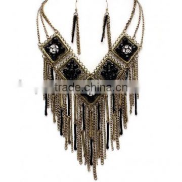 CHAIN FRINGE NECKLACE