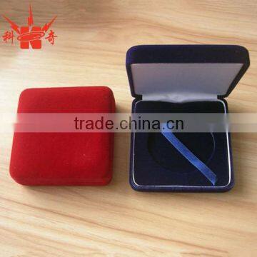 High quanlity custom metal gift velvet box