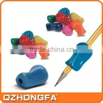 Children writing necessity silicone rubber pencil grip                        
                                                Quality Choice