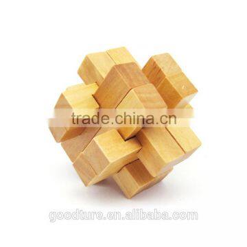 2015 Hot Sale Wooden IQ Intelligent Puzzle Magic Puzzle Kongming Lock Brain Teaser Model Number GAD1090