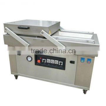 Vacuum packaging machine