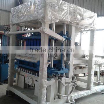 High Capacity and Quality QT4-15 Cement Block and Brick Making Machine photo-3