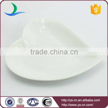 Wholesale Ceramic Hand Made Leaf Shaped Plates photo-4