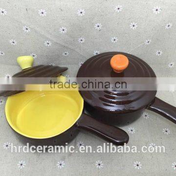 Wholesale Stocked Ceramic Soup Bowl With Silicone Lid and Handle