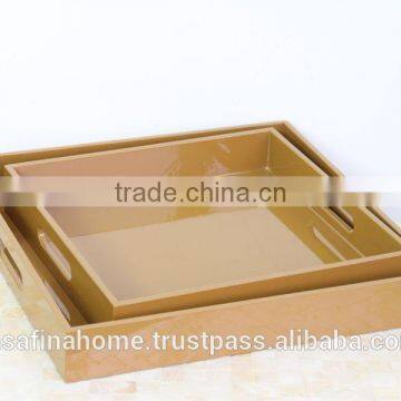Set of 2 colored lacquer serving trays