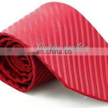 2011 men's red tie