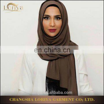 Online wholesale malaysia women shawl hijab in stock cheap islamic head wear muslim tassel chiffon hijab scarf