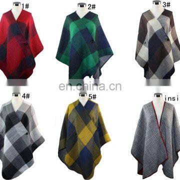 B10291 Square lattice pattern bordure poncho