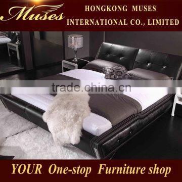 2015Cozy Soft Leather Bed Bedroom furniture Modern Bed Design B80045