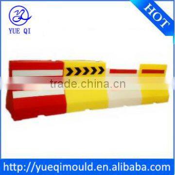 rotational moulding road barrier