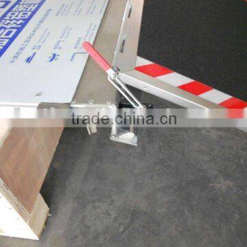 Manual Wheelchair Loading Ramp for Low Floor Bus