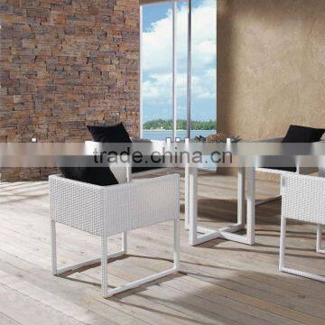 White Rattan Outdoor Furniture