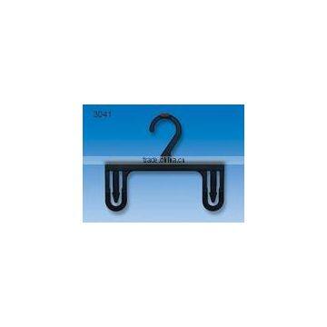 bottom hanger