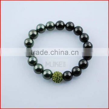 Fashion imitation pearl bracelet