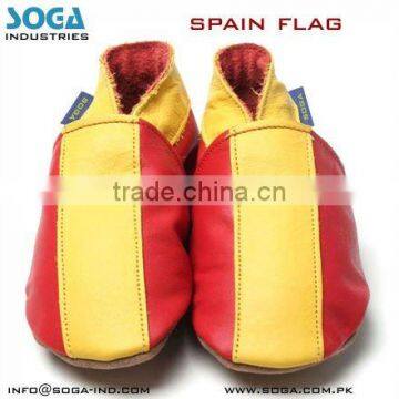 Italy country flag fashion baby shoes .