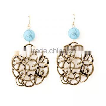 delicate flower shape earring