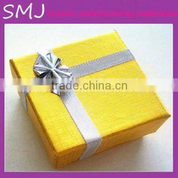 Paper gift boxes packaging with high quality