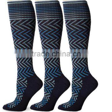 17Year Factory Sports Knee High 15-20mmHg Graduated Compression Socks                        
                                                Quality Choice