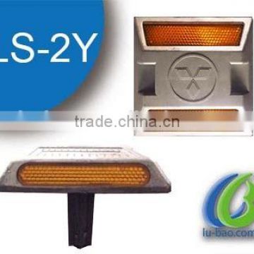 LS-2Y Reflective Aluminium solar led Road Stud with Cat Eye