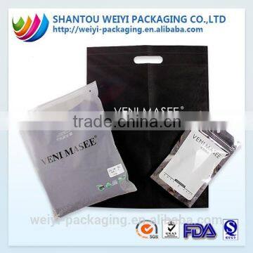 Clear plastic zipper bag with handle