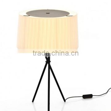 white, black, red folded fabric american style table lamp with acrylic top diffuser