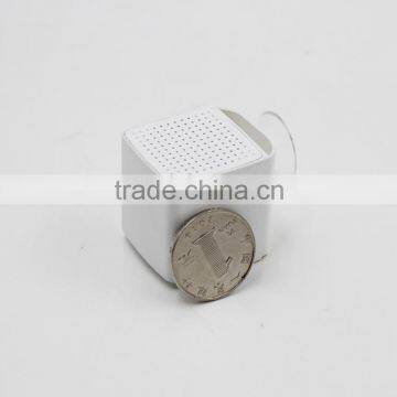Shenzhen Factory Wholesale Cool Bluetooth Speaker Box, Good Sound Wireless Speaker photo-3