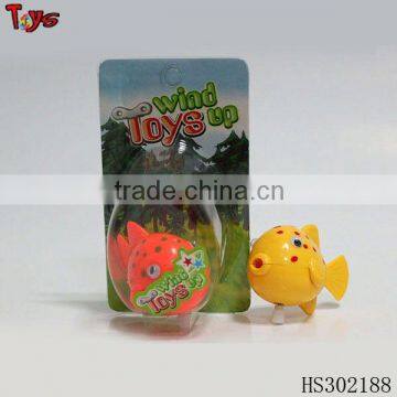 wind up swing fish plastic toy