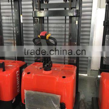 2016 Hot 1.5 Ton 5 meters reach truck forklift suki machine