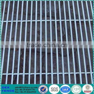 76.2mm x 12.7mm prison 358 securifor 2d mesh fence panel