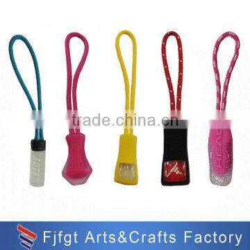 Factory Custom silicone rubber bag/garment parts of a zipper with new design