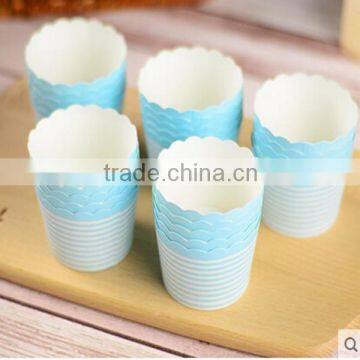 Latest white yellow stripe mini muffin cake cups