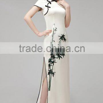 Sanjing Famous Fashion Embroidered Dress Handmade in China photo-2