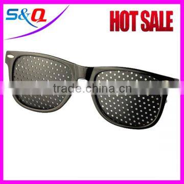 2015 hot sale italian design the party fake designer pinhole sunglasses