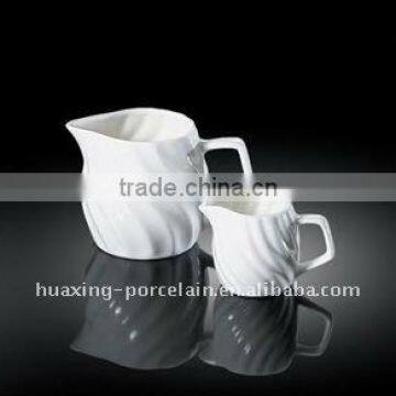 H7689 chaozhou factory wholesale white porcelain dinnerware milk jugs