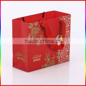 wedding gift red paper packing bag with gold foil printing