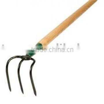 FORGED LONG HANDLE CULTIVATOR IN TOOLS