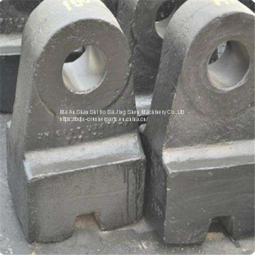 OEM hammer crusher wear spare parts hammer casting high manganese and chrome alloy