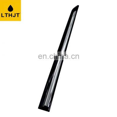 Good Performance Car Accessories Auto Spare Parts Front Door Guard RH 75741-06915 For CAMRY LEXUS ACV40