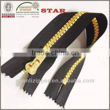 no.5 close end plastic zipper