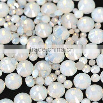 Imitation Austrian hot fix white opal flat back rhinestone